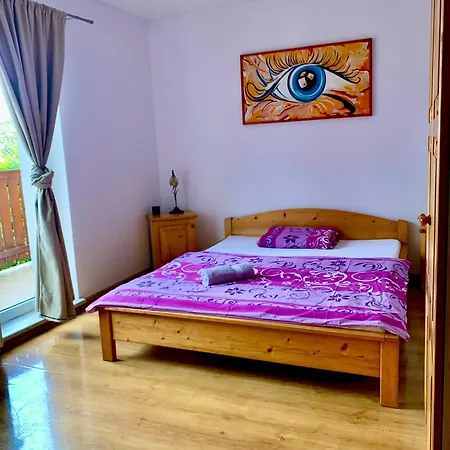 Aqualand Penzion - Free Parking Hotel 3*